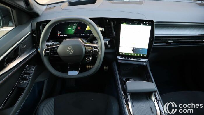 Renault Rafale E TECH 300 4x4 2026 Prueba Interior 21 700x393