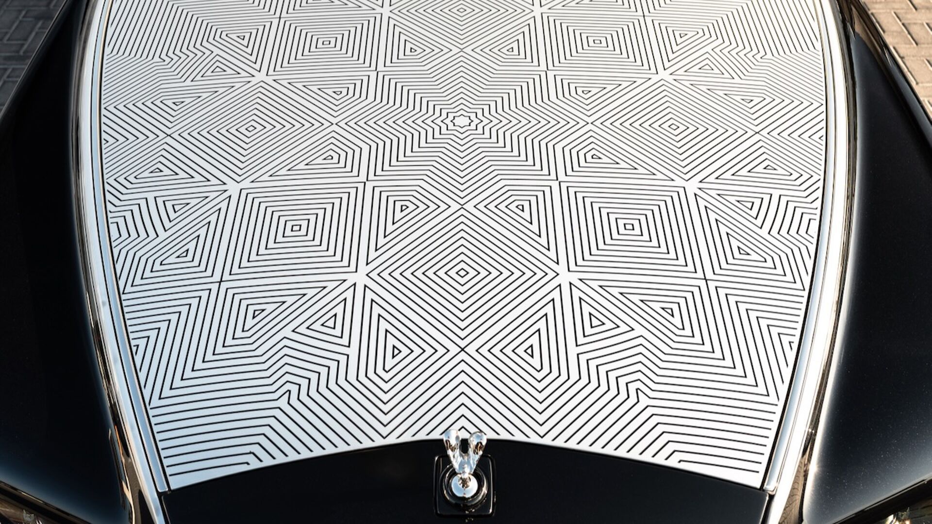 Las marcas de coches de lujo son las que más están acusando la guerra en Irán