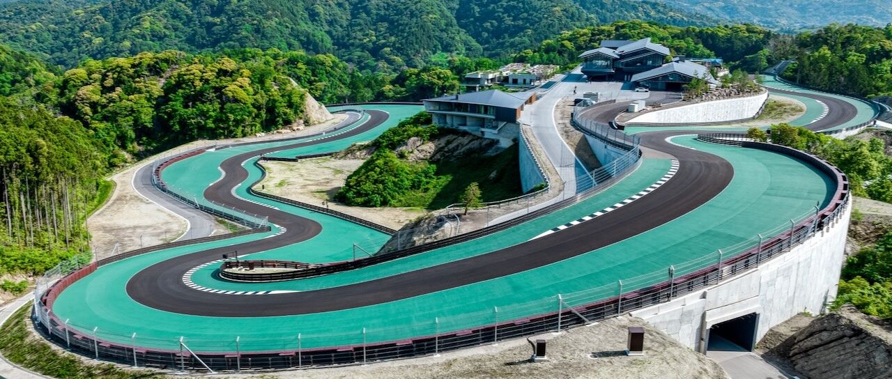 Todas las noticias de coches en un solo portal: Pruebas, fotos, vídeos, informes...