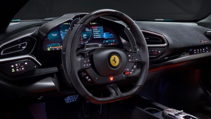 Volante Ferrari 1 700x394