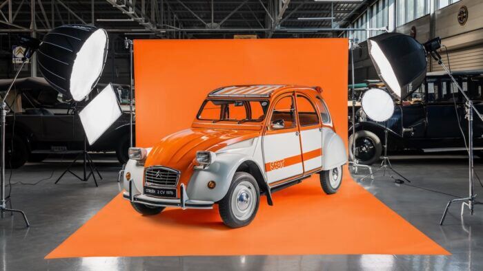 Citroen 2 CV Spot 9 700x394