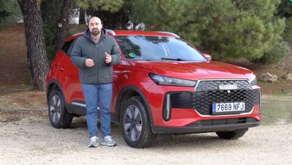 Tirando de nostalgia (y de precio) para embaucar al cliente nacional: las claves del Ebro s400