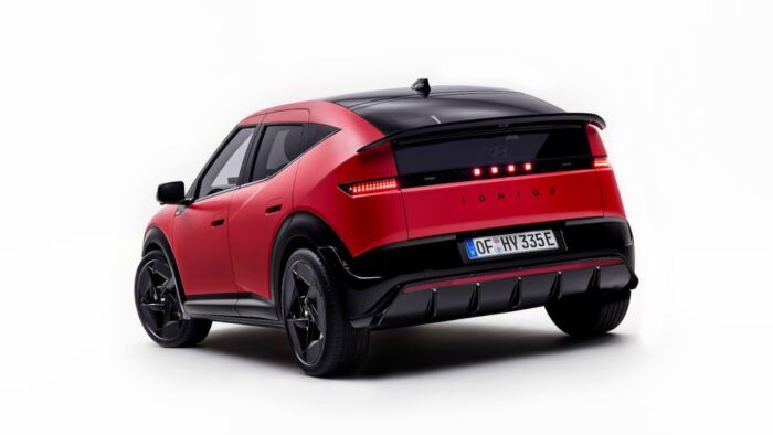 Hyundai Ioniq 3 2027 8 700x394