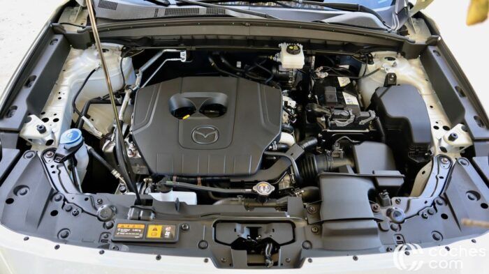 Mazda CX 5 E SkyActiv G 2026 Prueba Motor 1 700x393