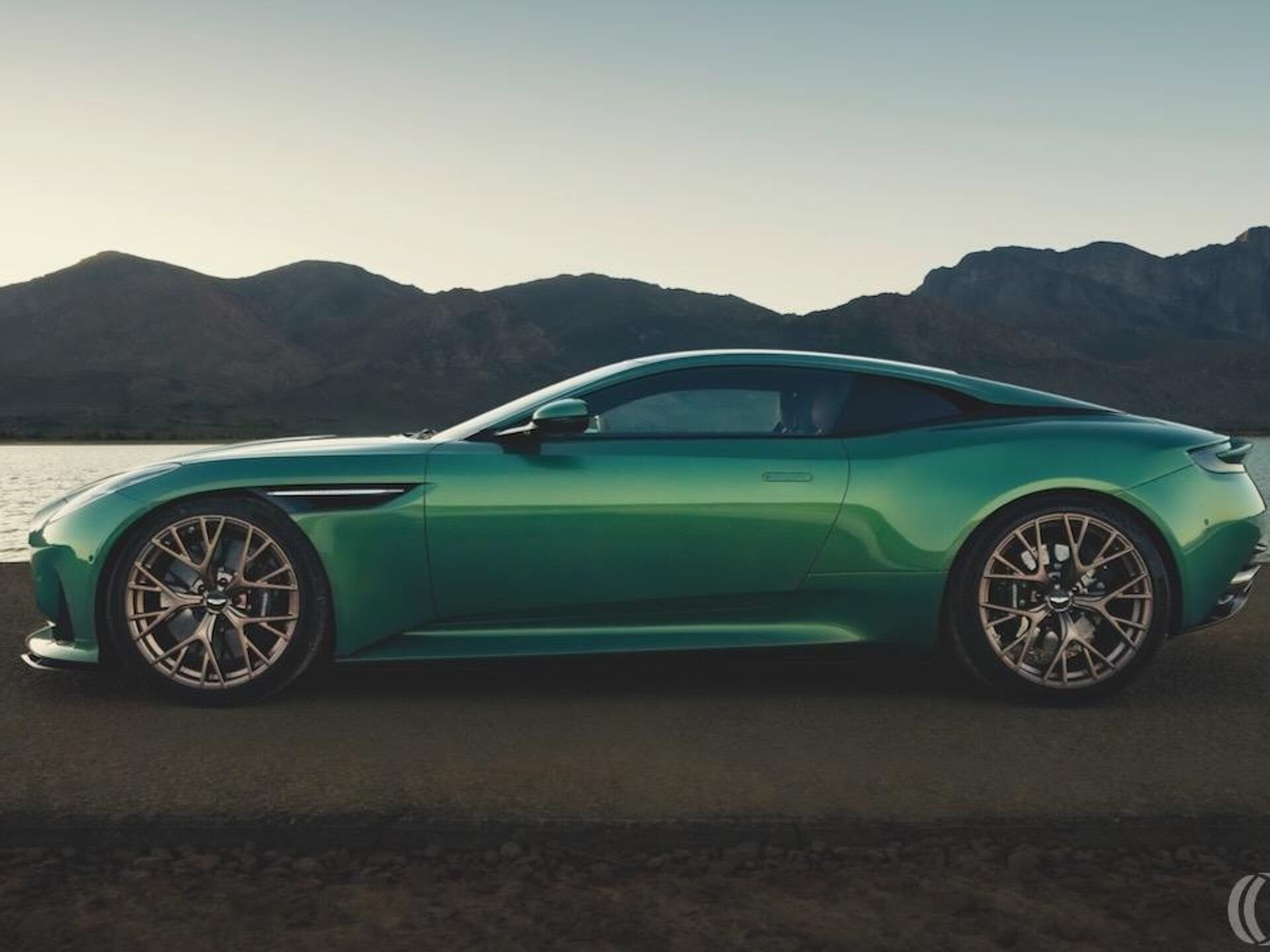 Imagen de ASTON MARTIN DB12 nuevo