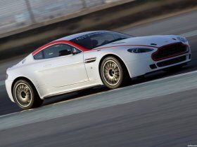 Imagen de V8 Vantage GT4