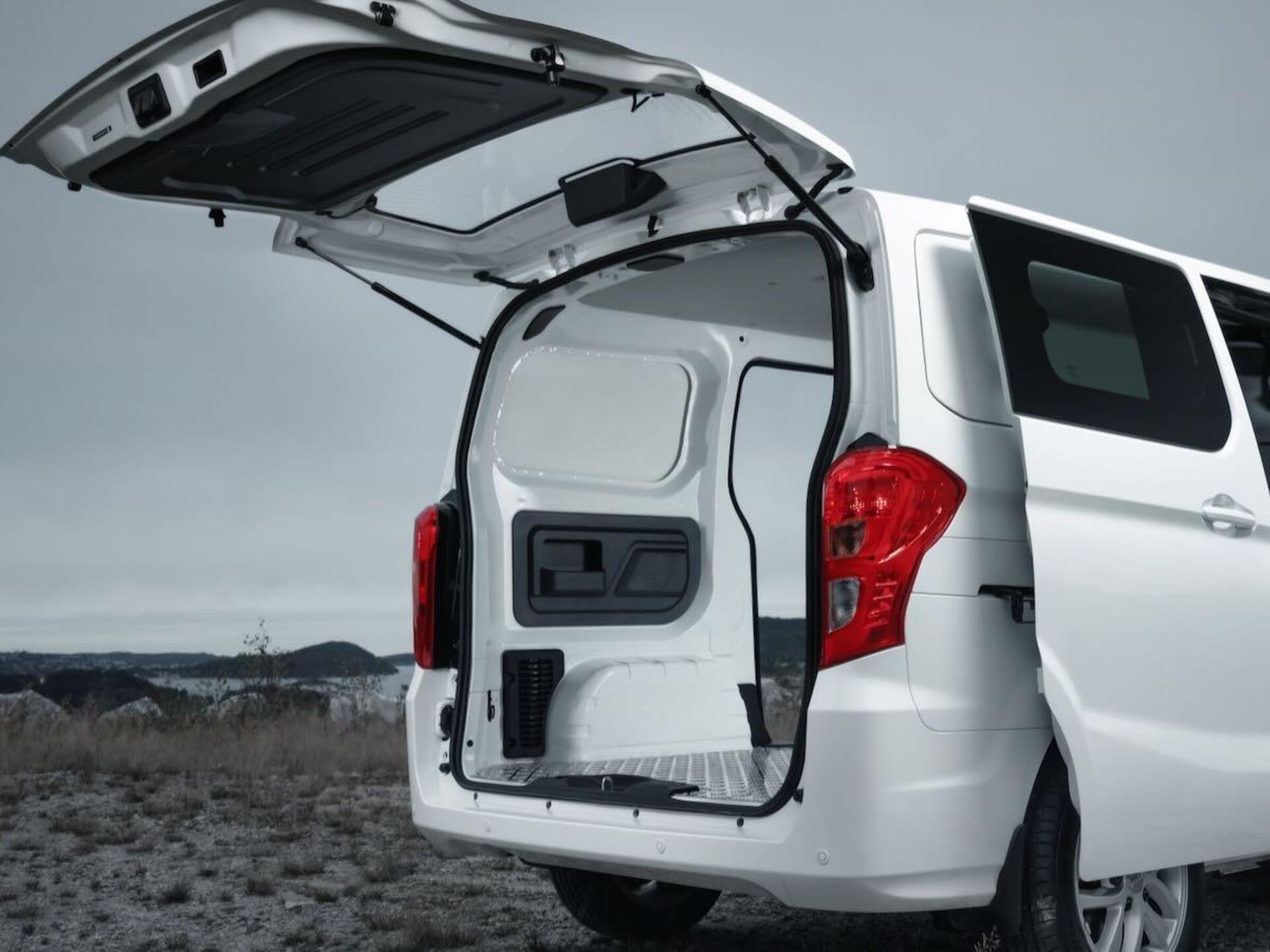 Imagen de BYD ETP3 nuevo