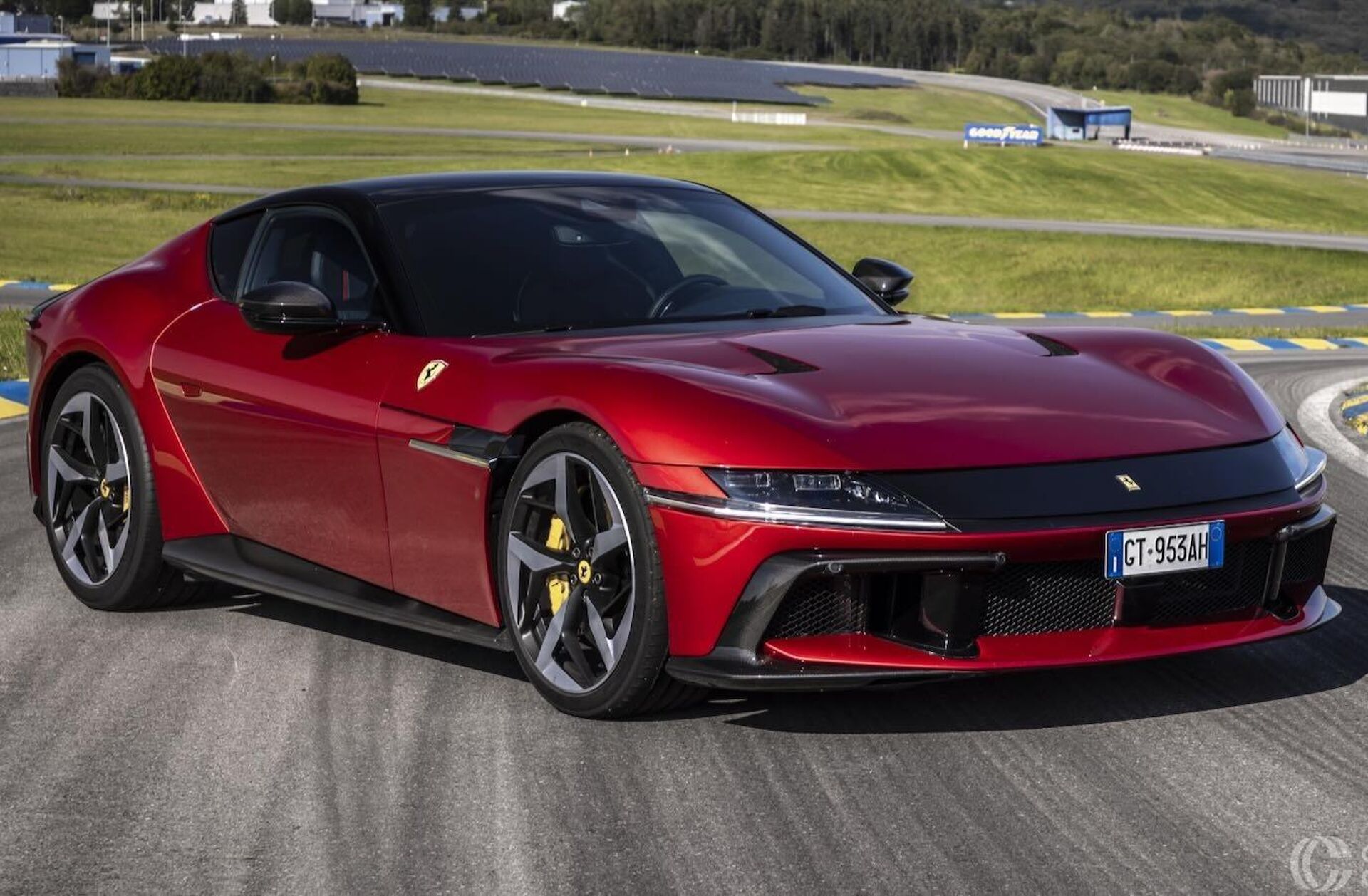 Imagen de FERRARI 12 cilindri