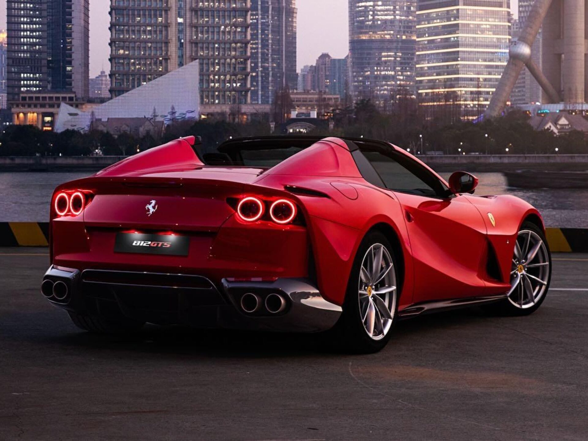 Imagen de FERRARI 812 nuevo