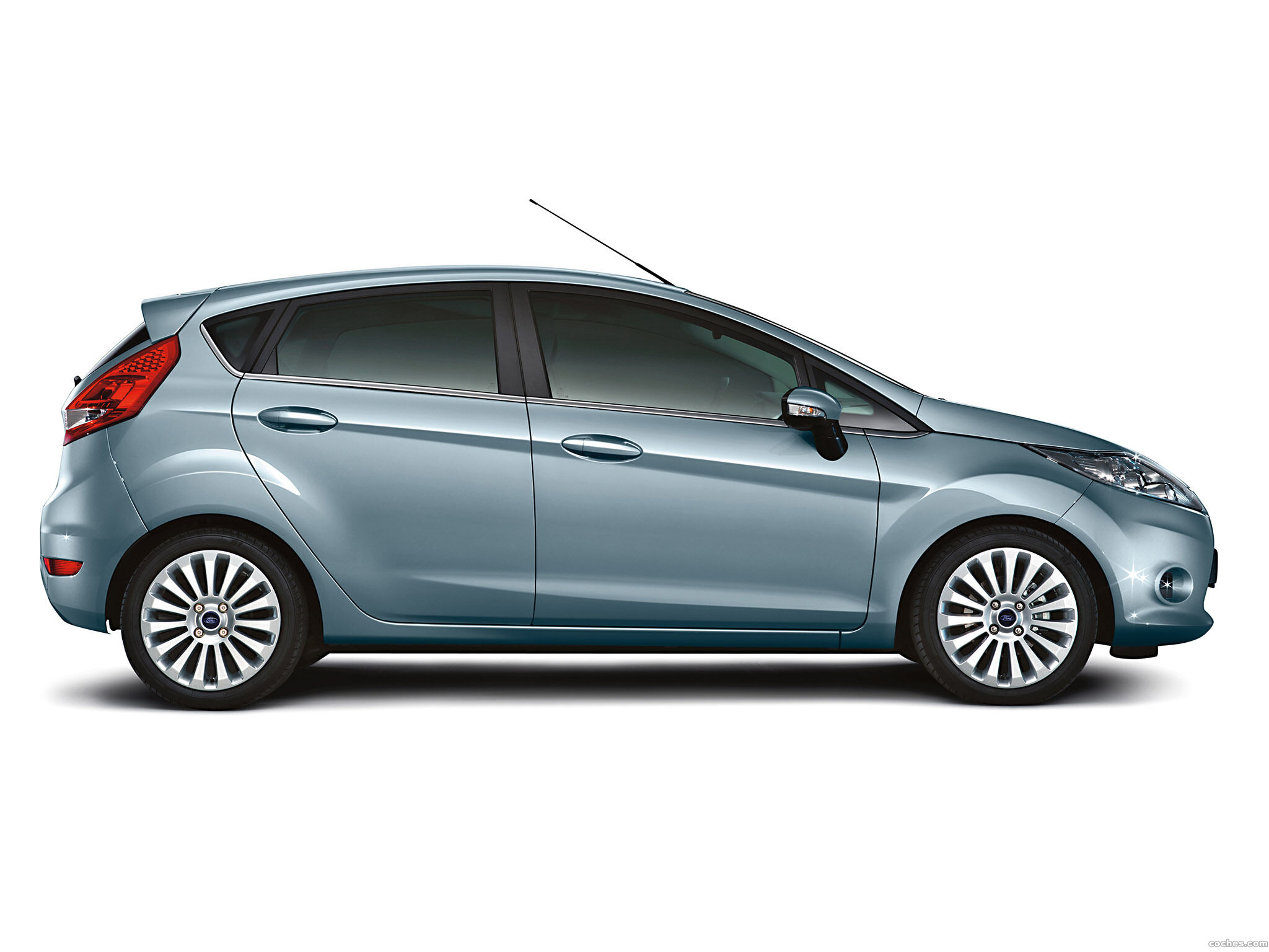 Автомобили в кузове хэтчбек. Форд Фиеста 2008. Ford Fiesta vi 2008. Форд Фиеста хэтчбек. Форд Фиеста 2012.