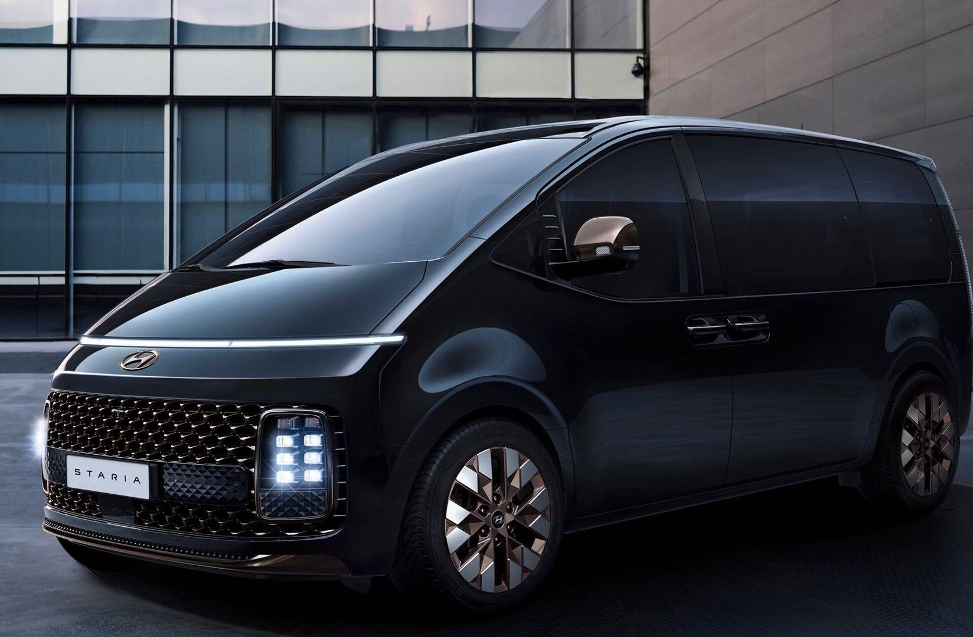 Imagen de HYUNDAI Staria