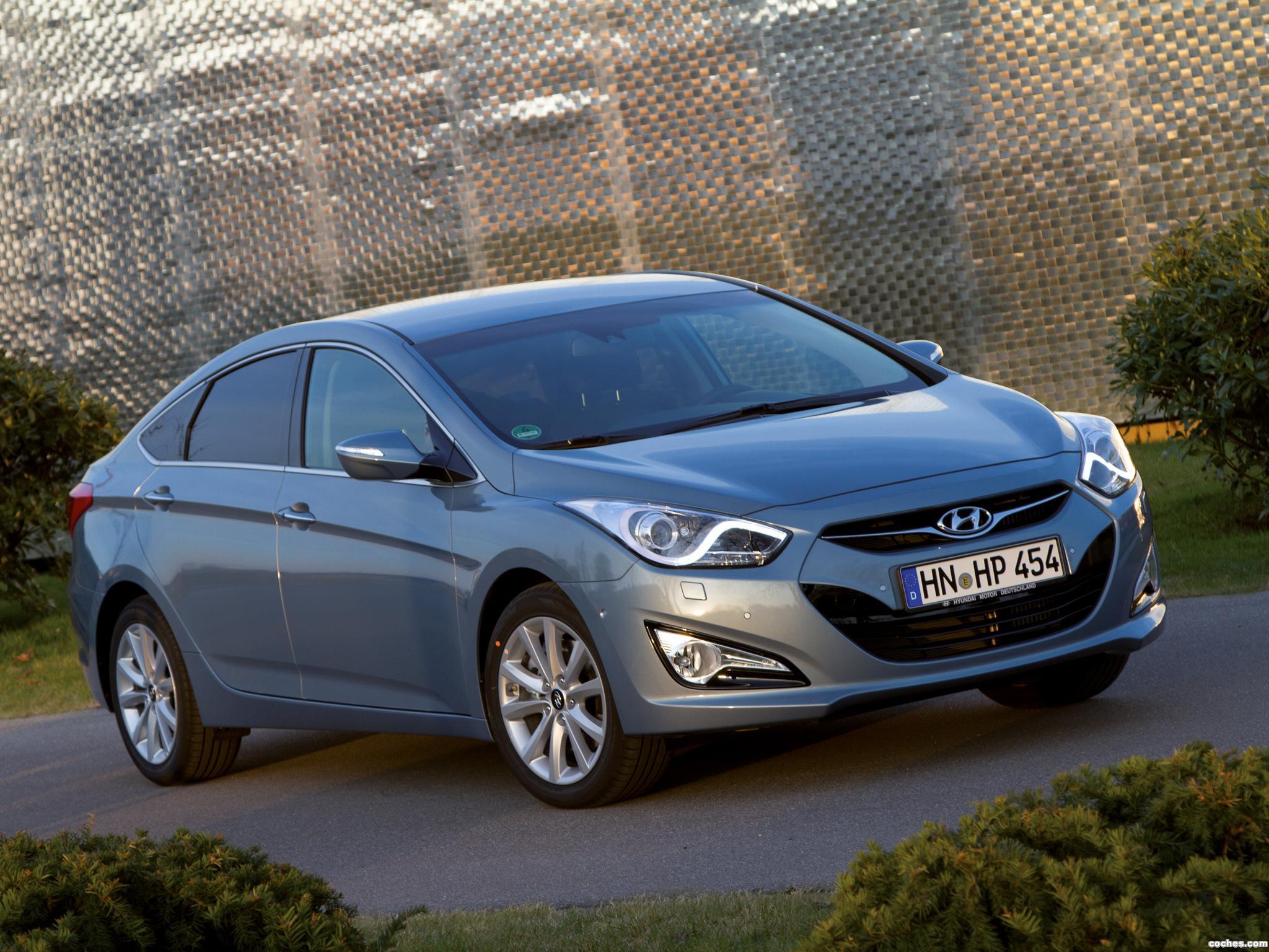 Hyundai i40 2014. Пред хендай. Hyundai i40 i. Солярис i40. Хендай i40 седан 2011.