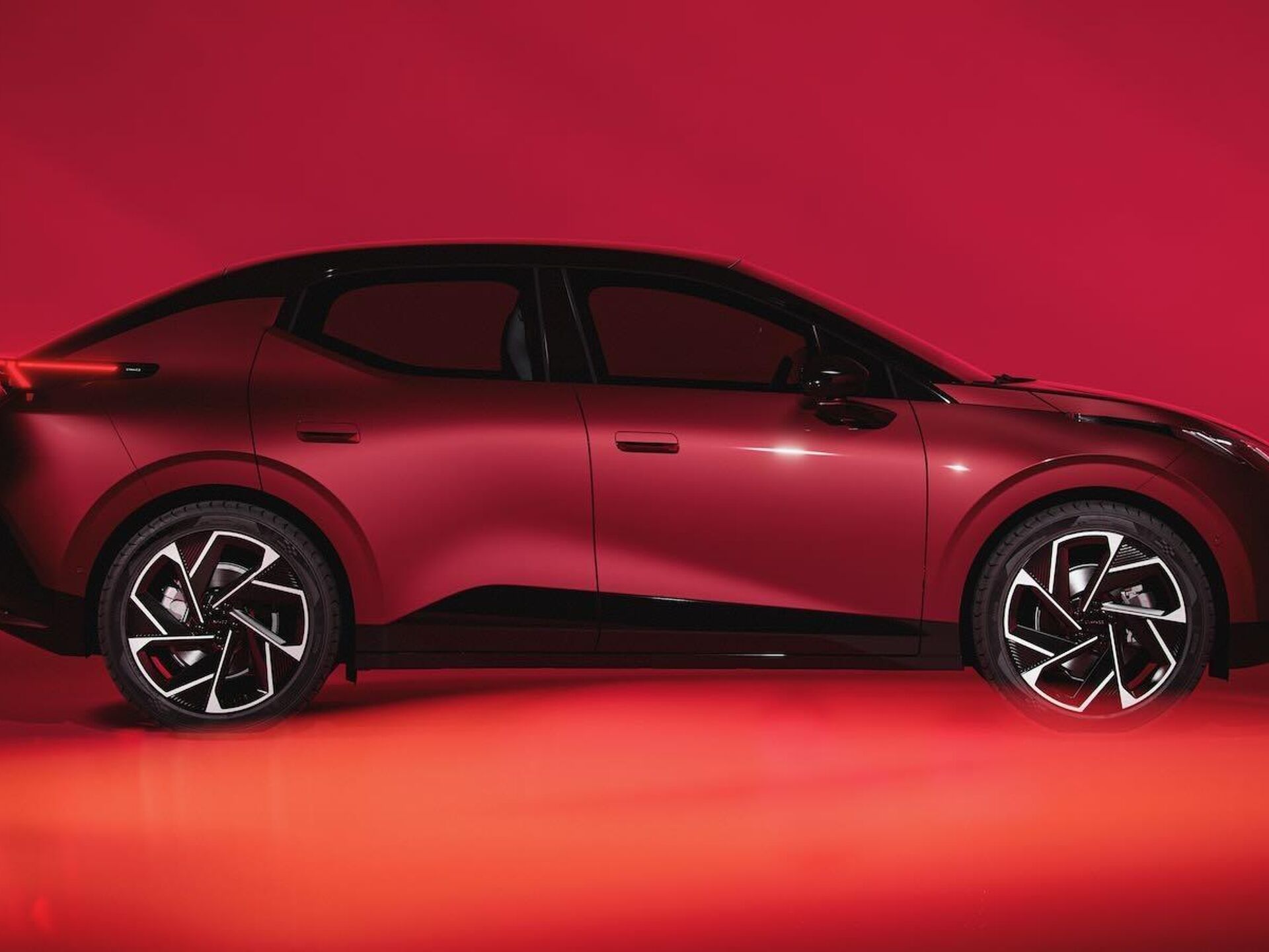 Imagen de LYNK & CO 02 nuevo