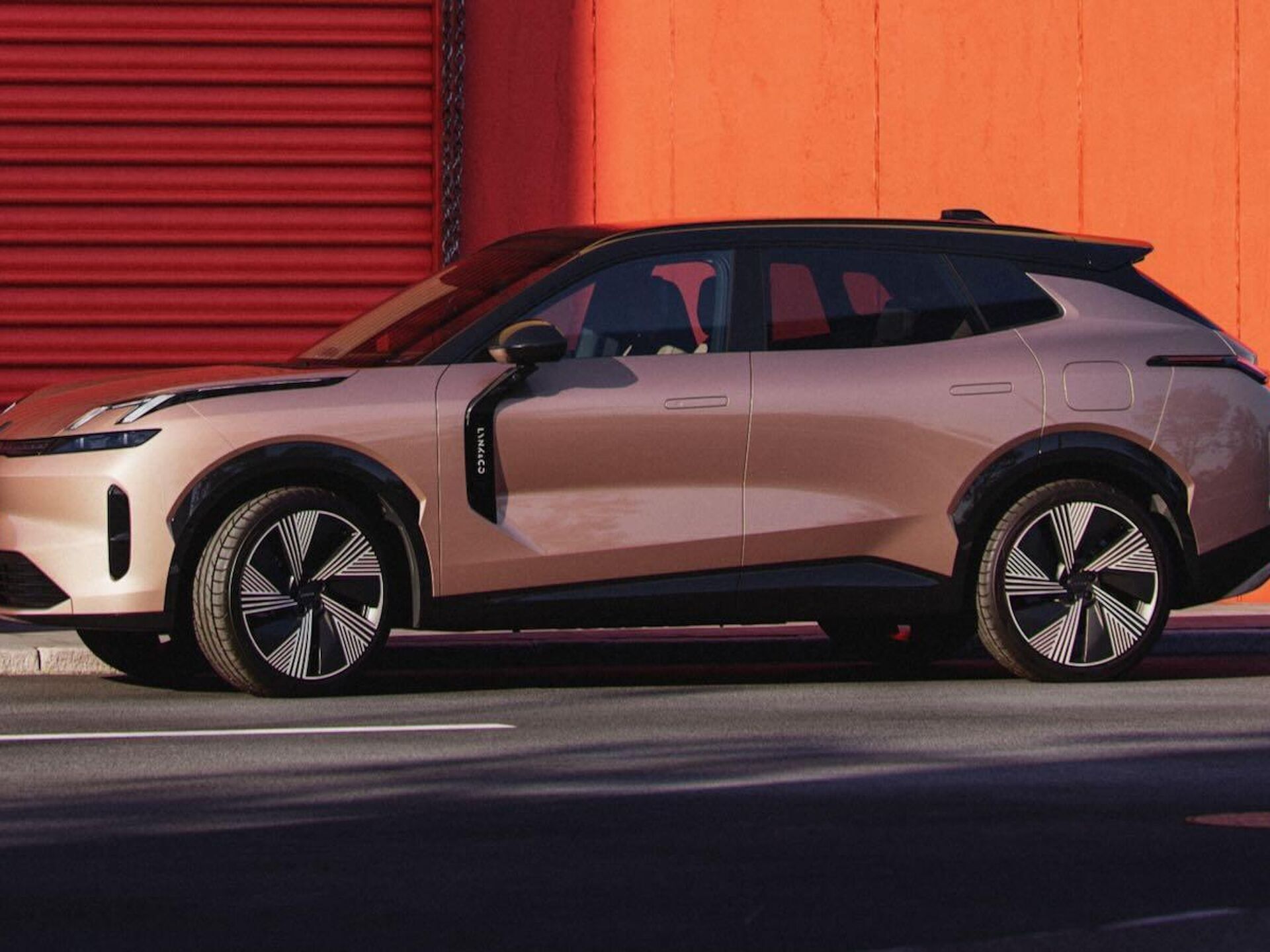 Imagen de LYNK & CO 08 nuevo