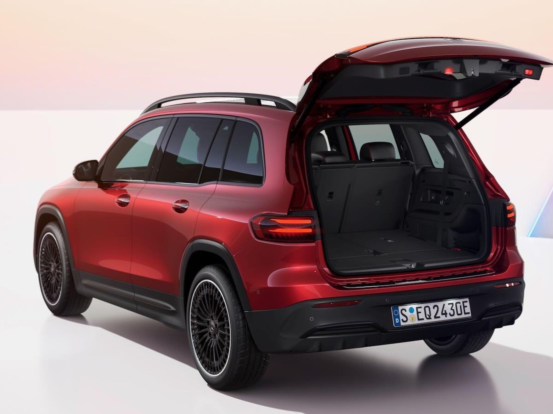 Imagen de MERCEDES EQB nuevo