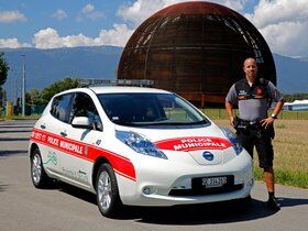 Imagen de Leaf Swiss Police Car