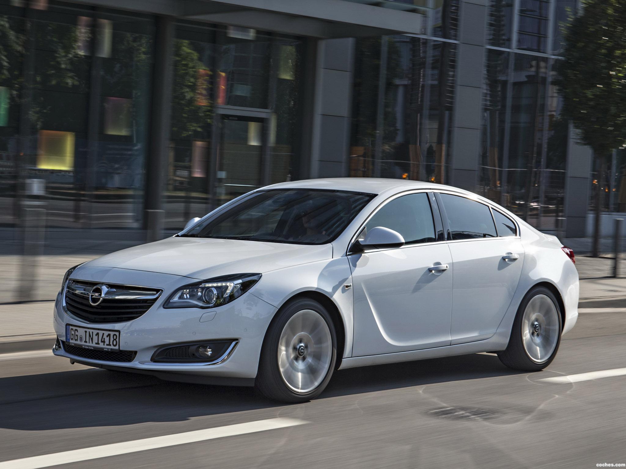 Opel insignia 2013 1. Opel insignia 2013. Опель инсигния седан 2013. Opel astra 2021. Opel astra 2013 седан.
