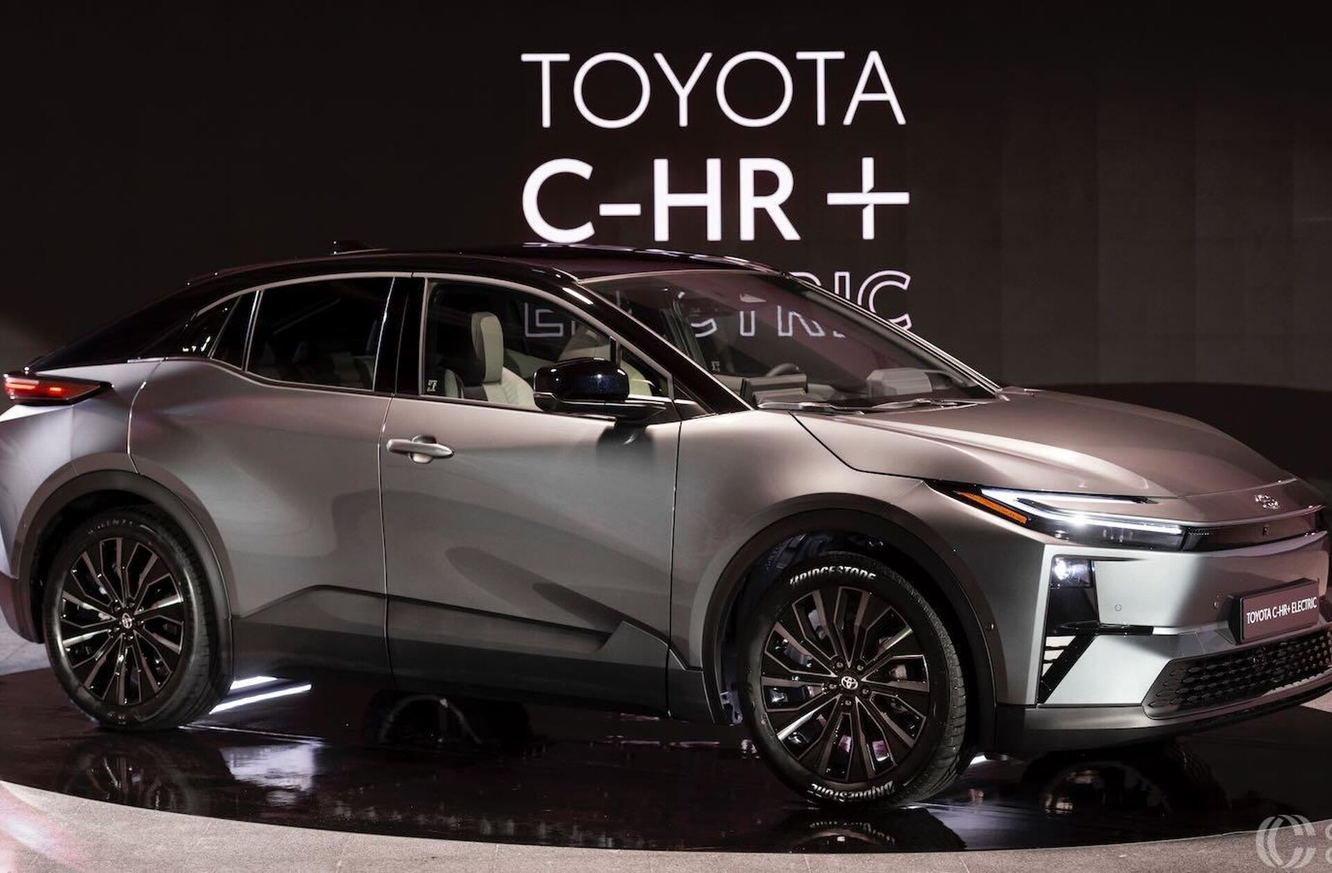 Imagen de TOYOTA C-HR +