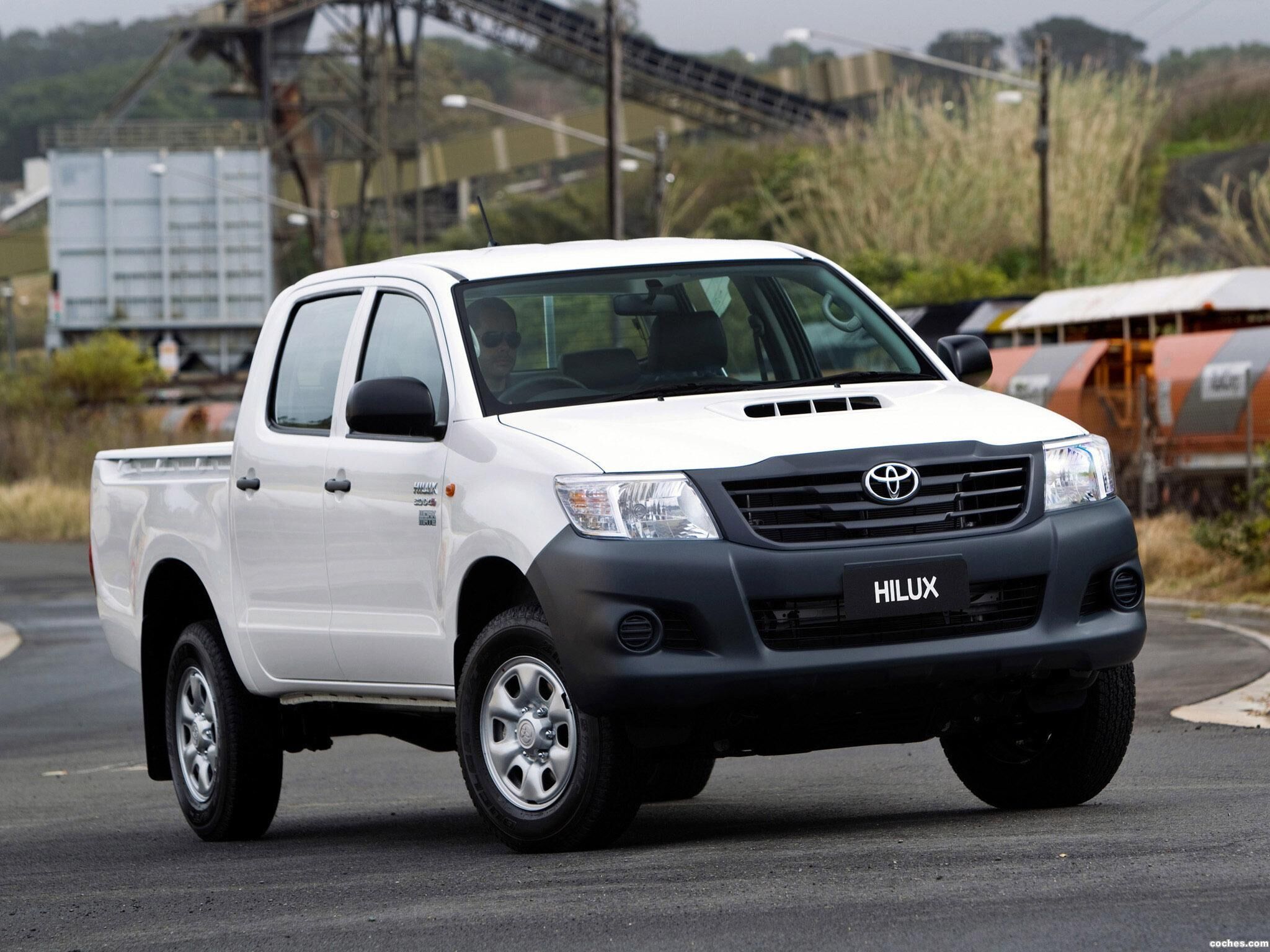Тойота хилакс. Toyota Hilux 2011. Toyota Hilux Double Cab. Toyota Hilux 4x4 Double Cab. Тойота Хайлюкс пикап 2011.