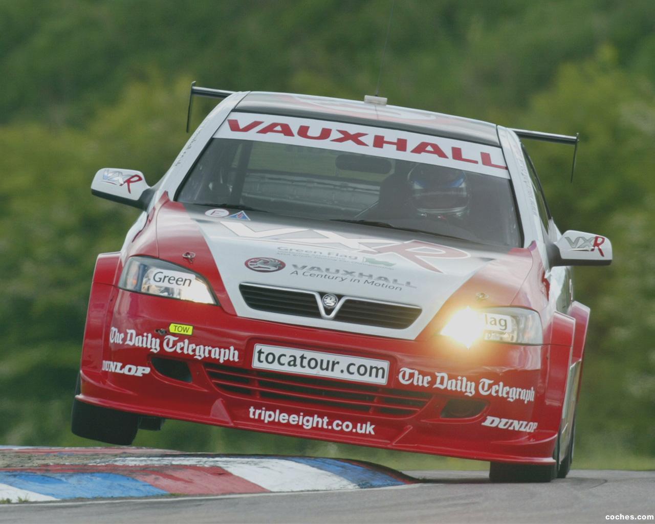 Fotos de Vauxhall Astra Coupe BTCC 2001