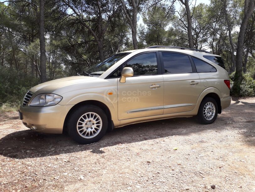 Foto del SSANGYONG Rodius 270 Xdi