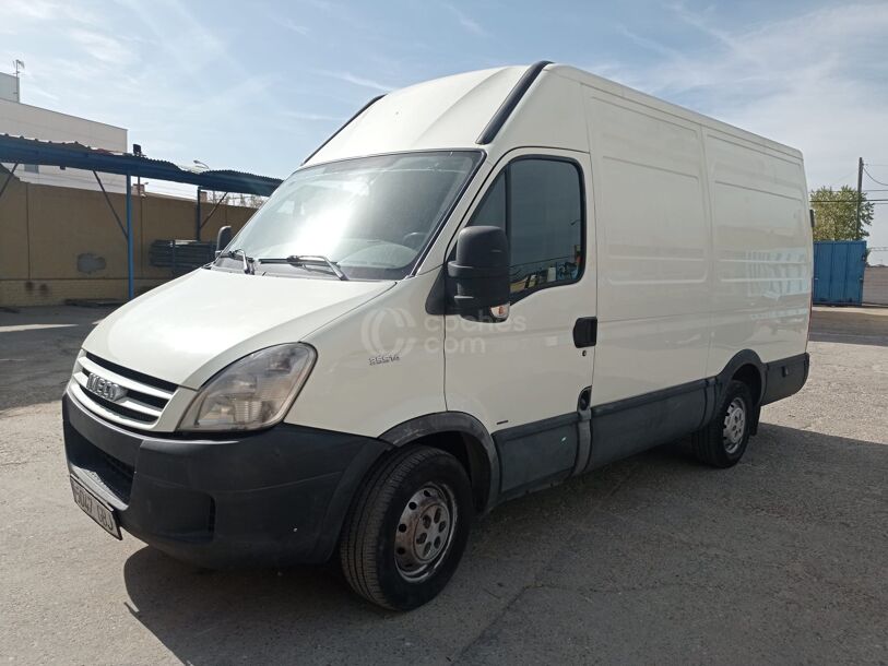 Foto del IVECO Daily Ch.Cb. 35S14 Transversal 3450RS