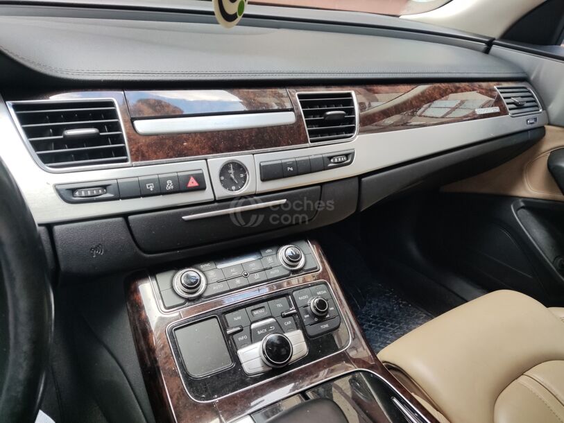 Foto del AUDI A8 4.2 FSI quattro Tiptronic