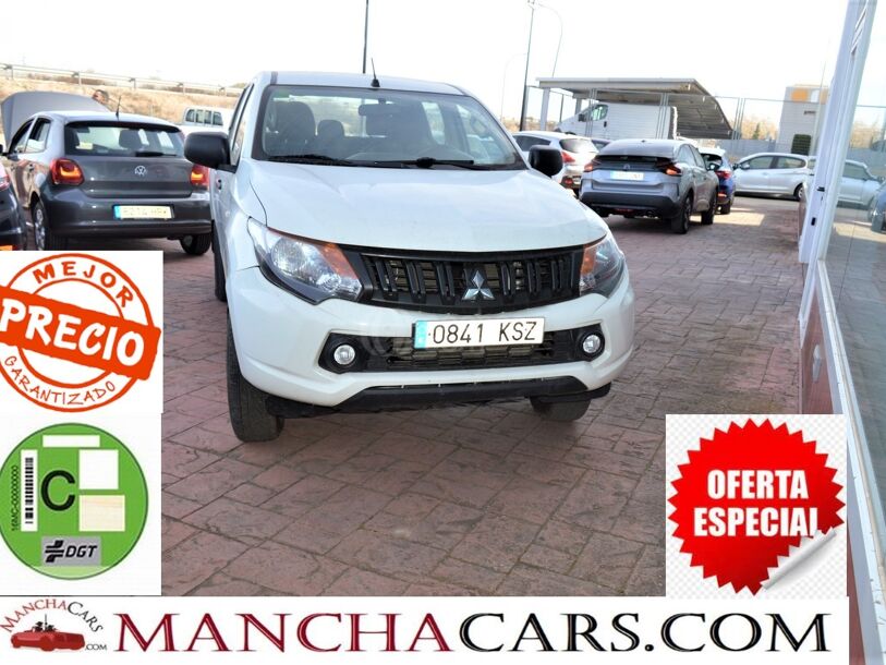 Foto del MITSUBISHI L200 2.5DI-D Double Cab M-PRO