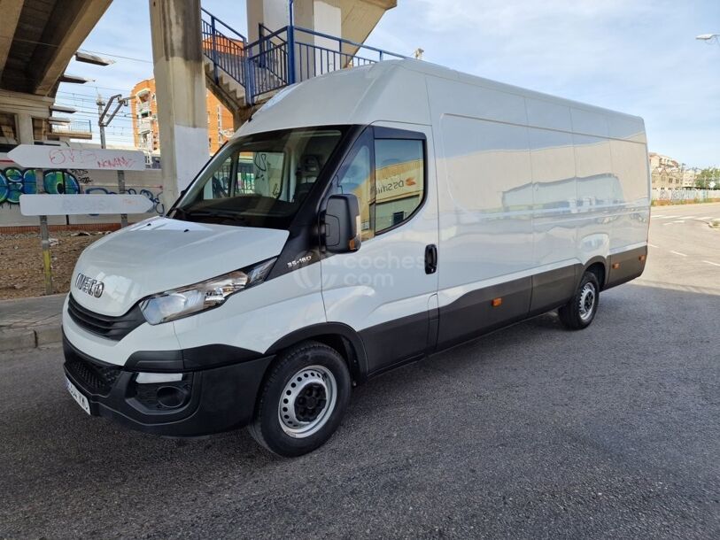 Foto del IVECO Daily Furgón 35S16 V 4100 H2 16.0 156