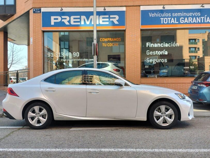 Foto del LEXUS IS 300h Business