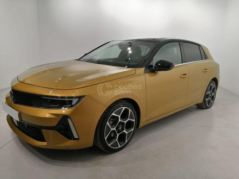 Foto del OPEL Astra 1.2T XHT S/S Ultimate Aut. 130