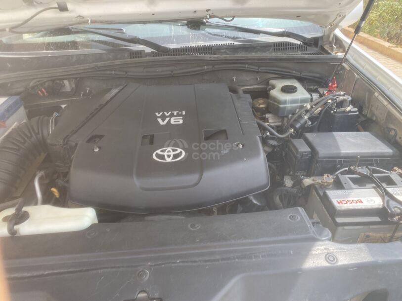 Foto del TOYOTA Land Cruiser 90 V6 VX