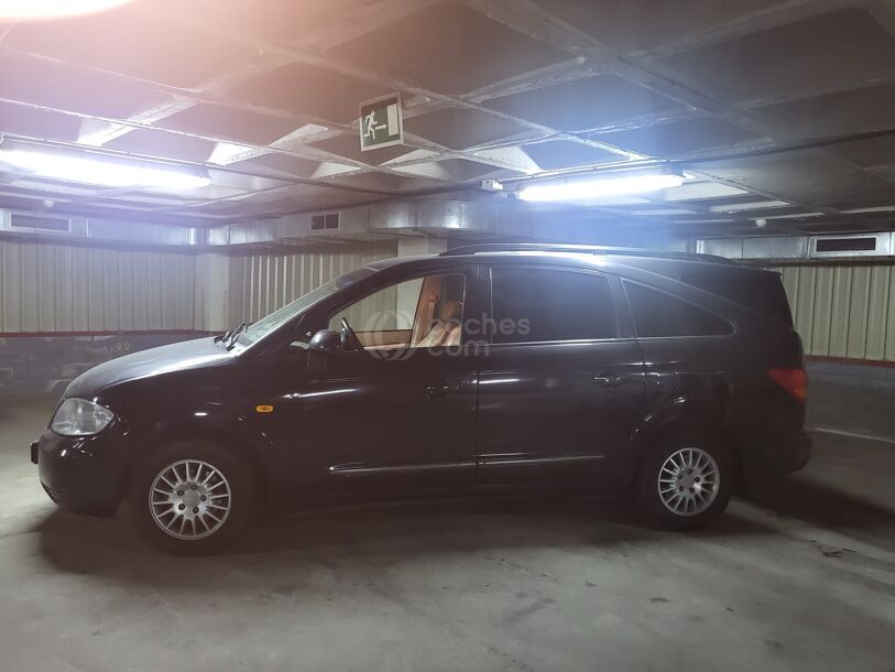 Foto del SSANGYONG Rodius 270 Xdi