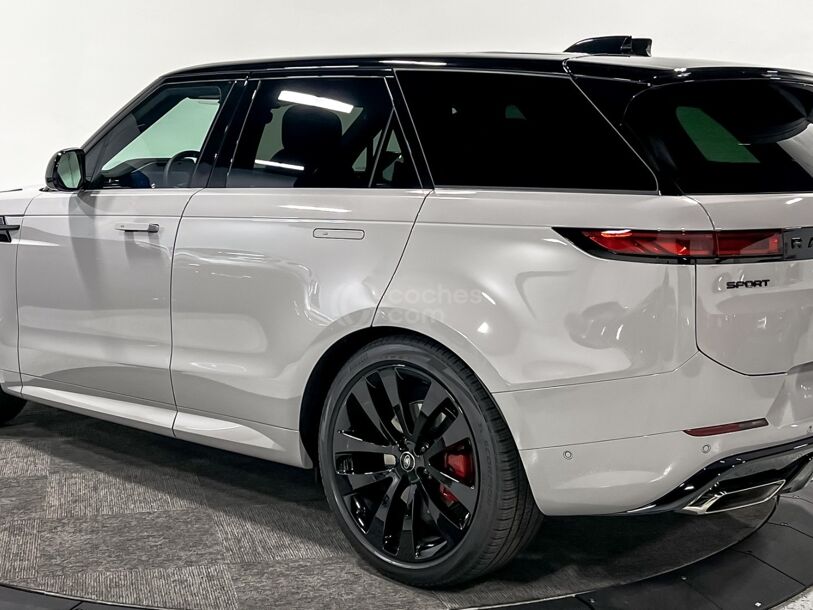 Foto del LAND ROVER Range Rover Sport 3.0 i6 PHEV Dynamic SE 440