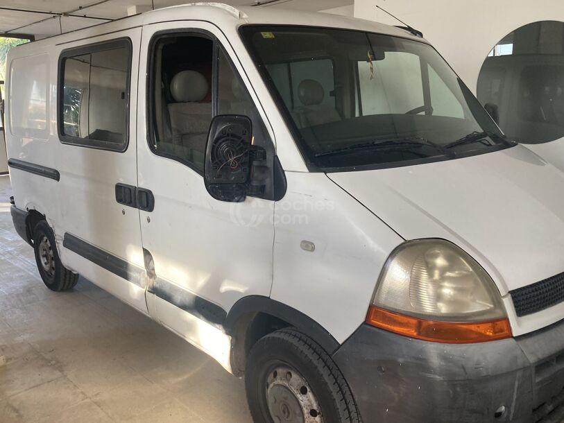 Foto del RENAULT Master 2.5dCi Chasis D. Cabina 3500 L 120