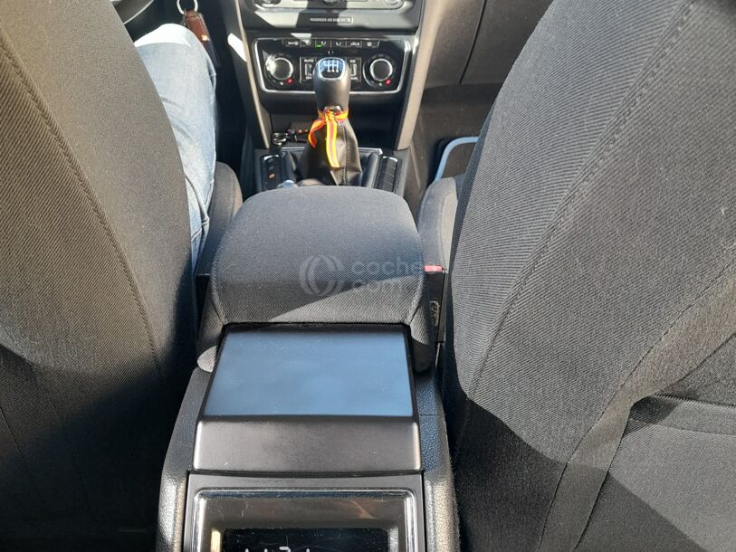 Foto del SKODA Superb Combi 2.0TDI CR Ambition